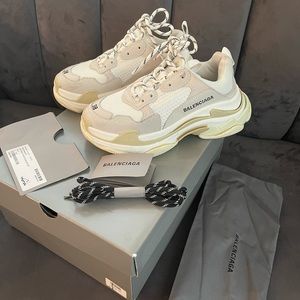 Balenciaga Women Sneaker Triple S